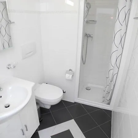 Casa Robinia App 4000
